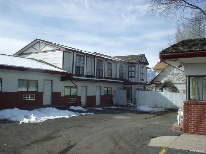 3920 Nevada Ave, Colorado Springs, CO 80907