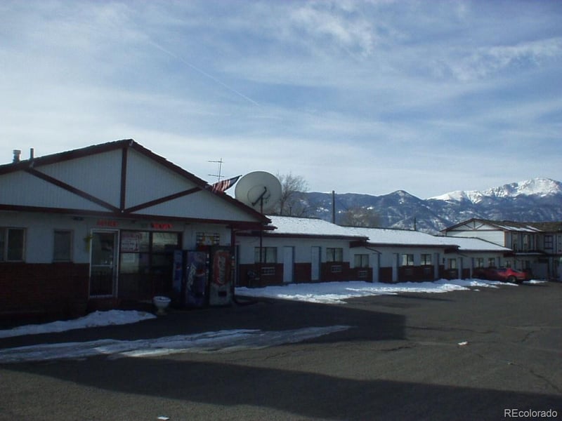 3920 Nevada Ave, Colorado Springs, CO 80907