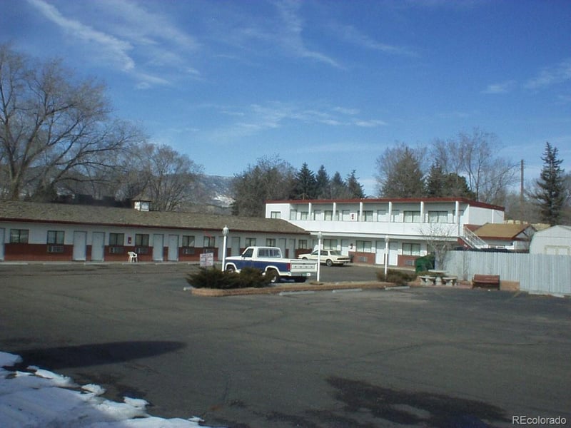 3920 Nevada Ave, Colorado Springs, CO 80907