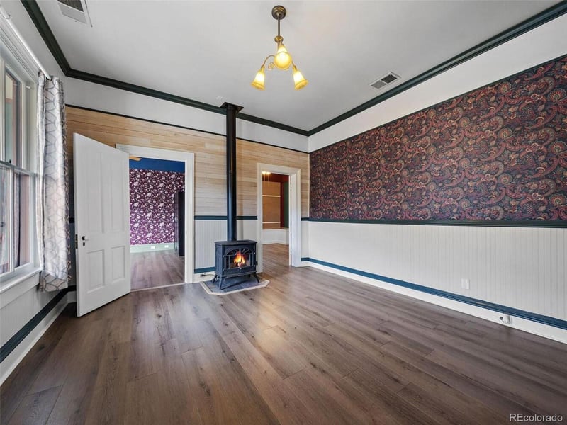 102 Casey St, Central City, CO 80427