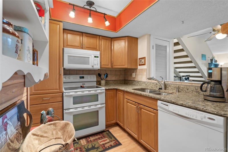 19636 Victorian Dr #B14, Parker, CO 80138