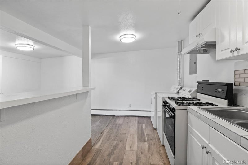 8300 W 14th Ave, Lakewood, CO 80214