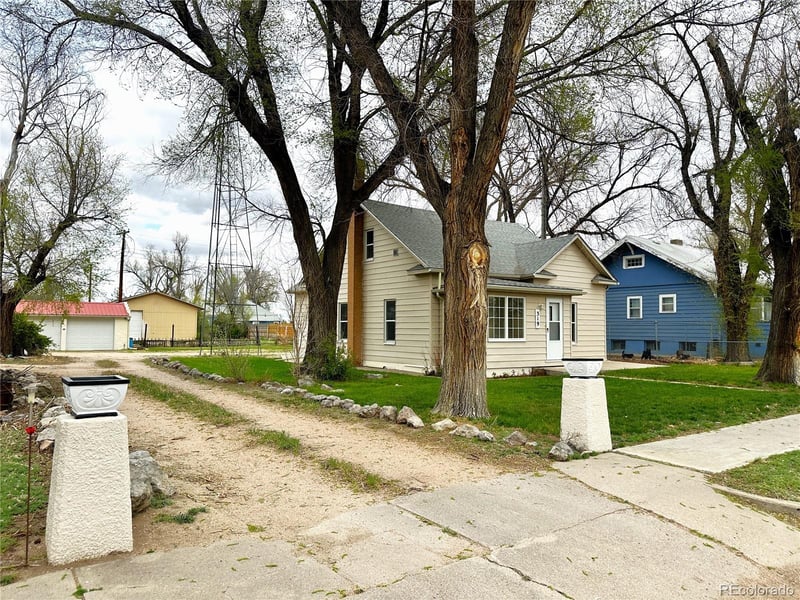 319 2nd St, Hugo, CO 80821
