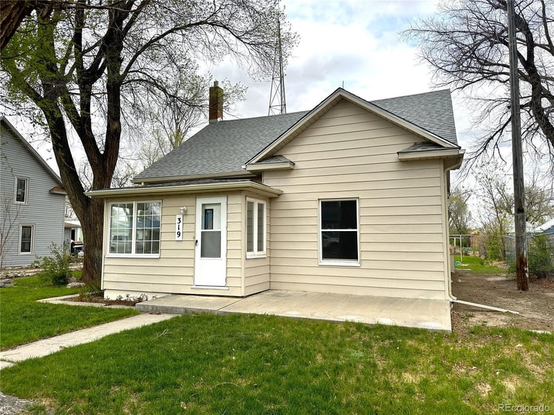 319 2nd St, Hugo, CO 80821