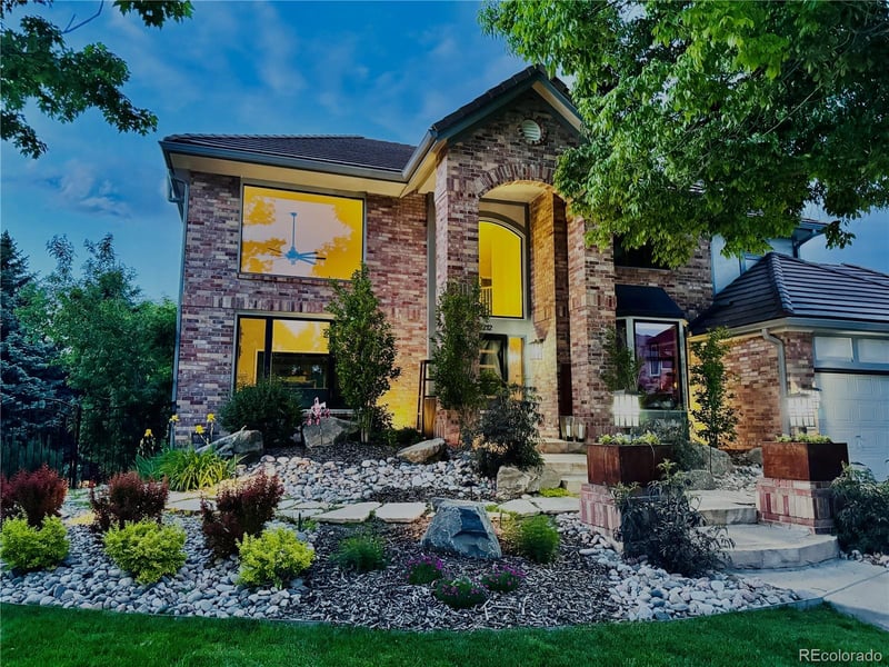 2212 S Queen St, Lakewood, CO 80227