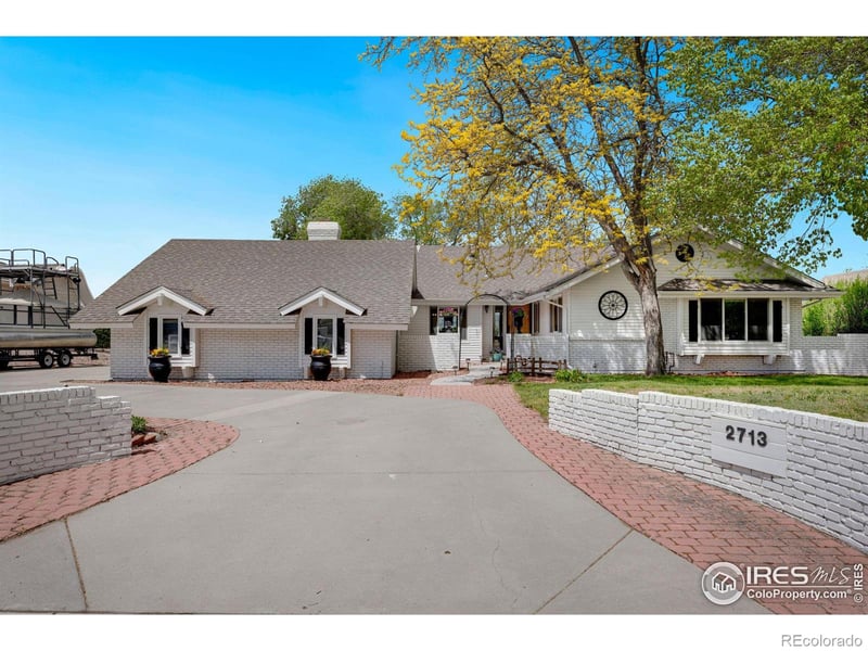 2713 Valley Oak Dr, Loveland, CO 80538