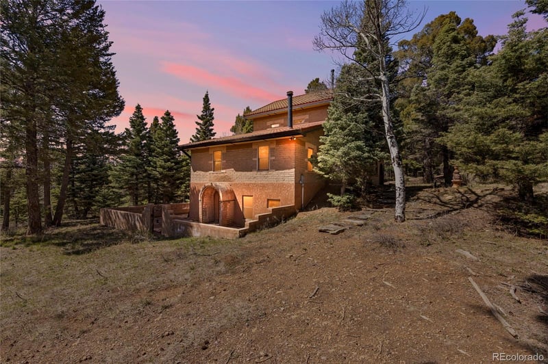 207 Lautenberg Dr, Fort Garland, CO 81133