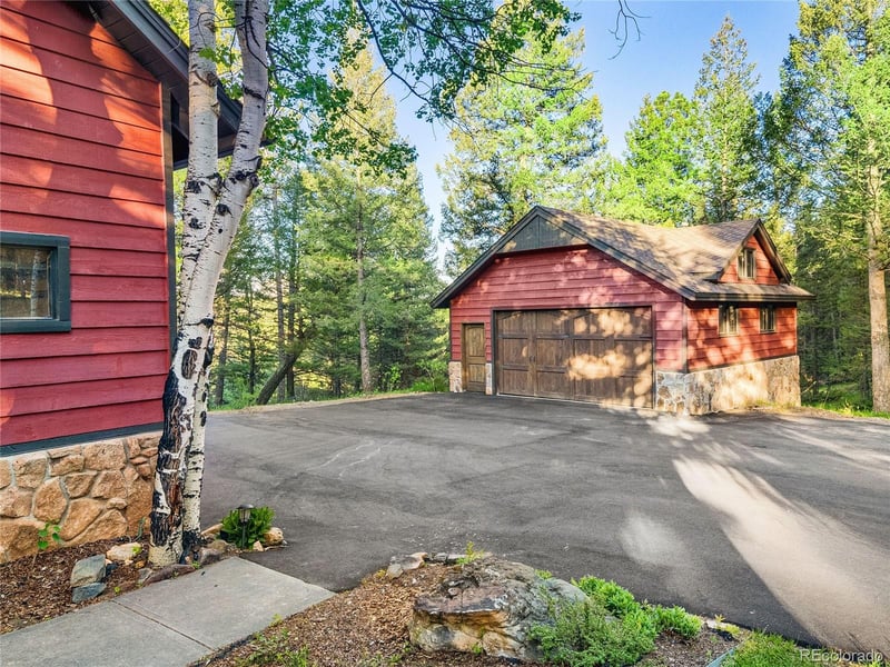32940 Woodland Dr, Evergreen, CO 80439