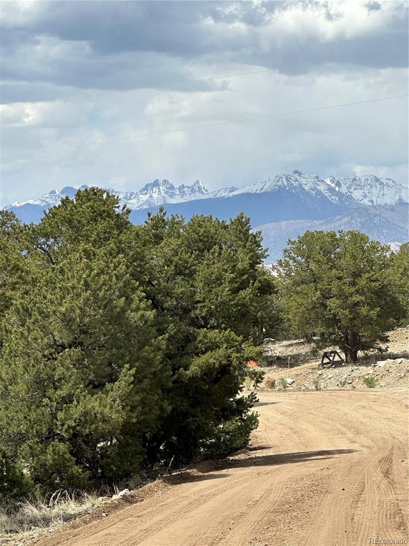 158 Cedar Ridge Rd, Mosca, CO 81146