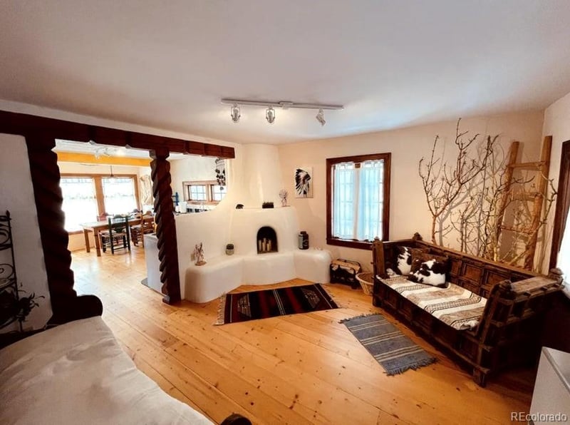 134 E Francisco St, La Veta, CO 81055