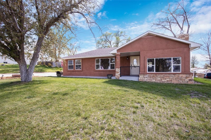 501 Navajo Ave, Simla, CO 80835