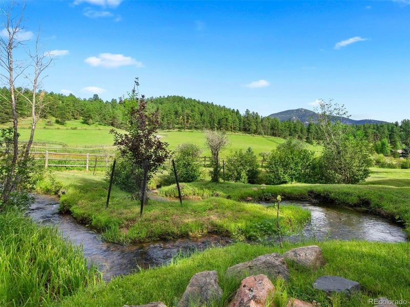 924 Yankee Creek Rd, Evergreen, CO 80439