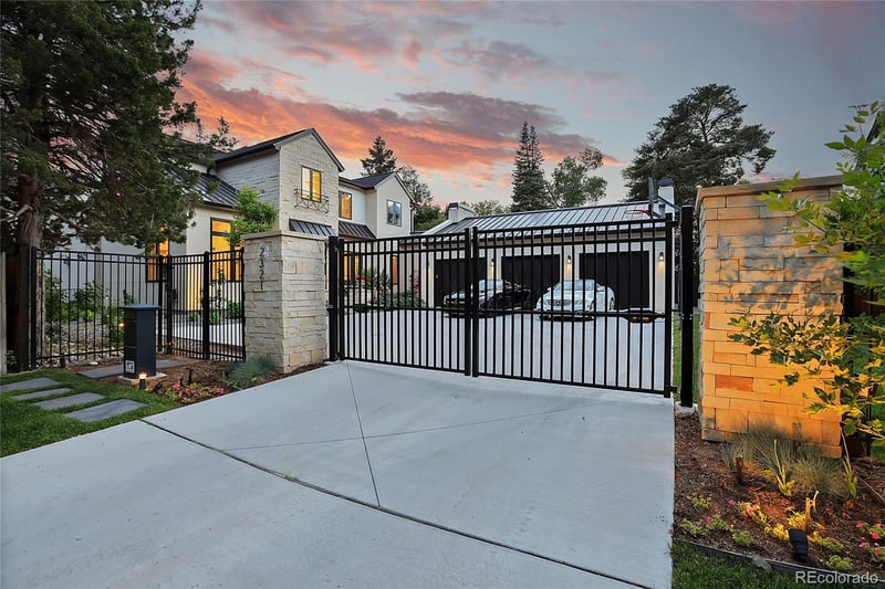2321 S Garfield St, Denver, CO 80210