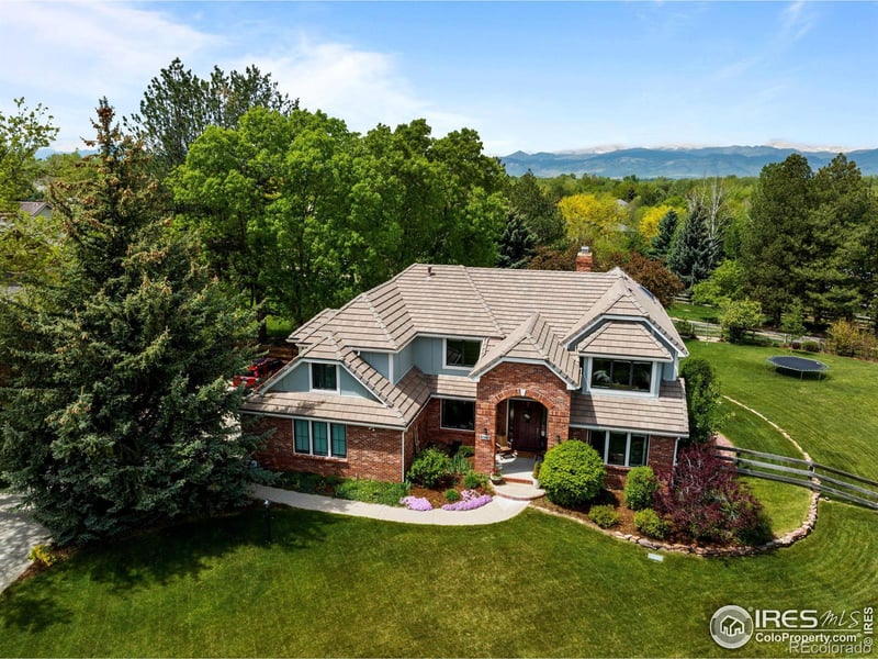 8343 Pawnee Ln, Niwot, CO 80503