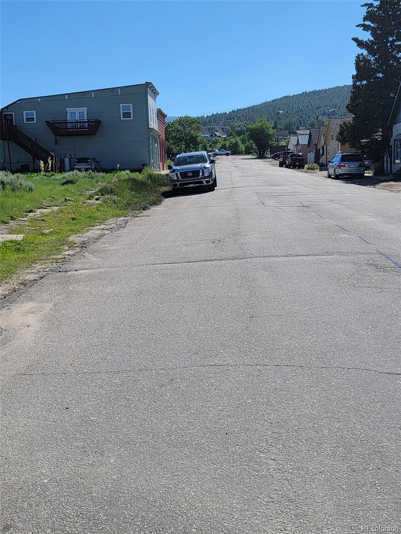 140 Chestnut St, Leadville, CO 80461