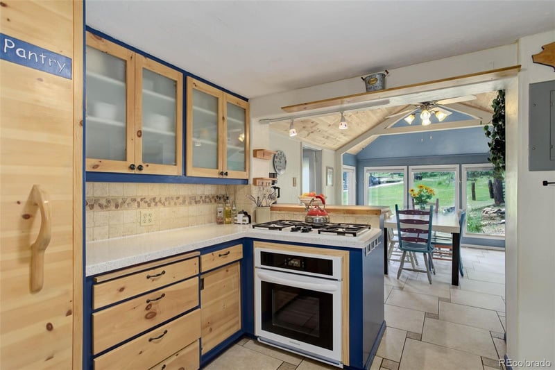 4704 Hopi Rd, Indian Hills, CO 80454