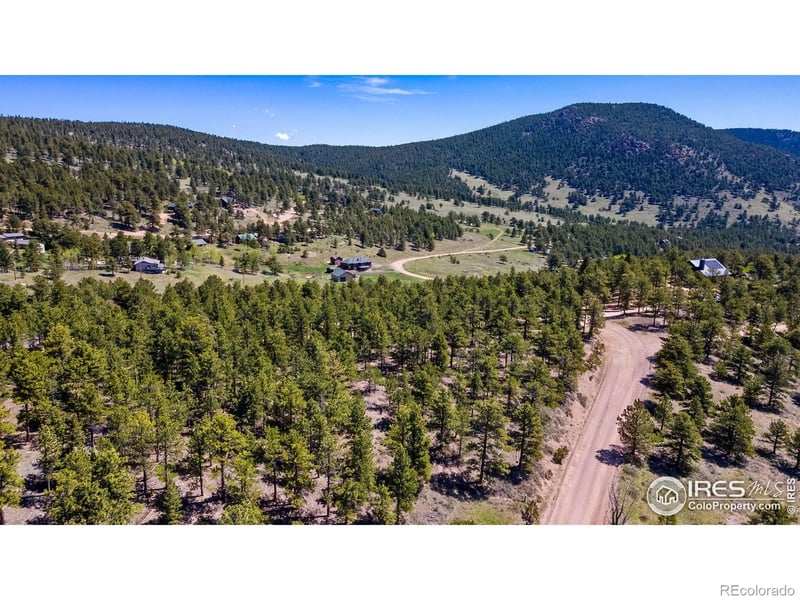 223 Taylor Rd, Lyons, CO 80540