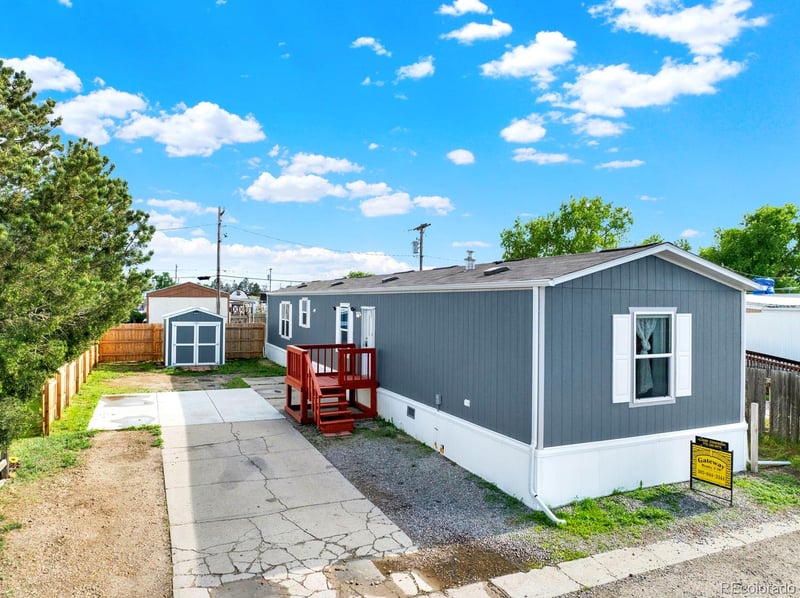 68 Royal Mh Pk, Byers, CO 80103