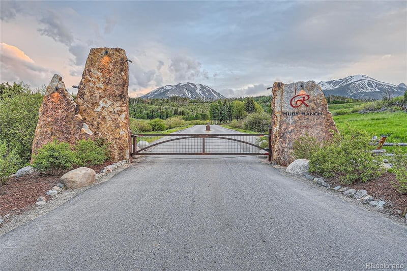 198 Topaz Rd, Silverthorne, CO 80498