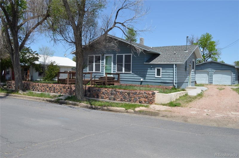611 5th St, Hugo, CO 80821