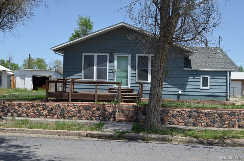 611 5th St, Hugo, CO 80821