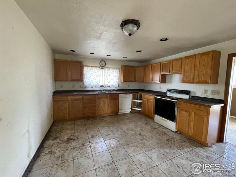 617 5th St, Hugo, CO 80821