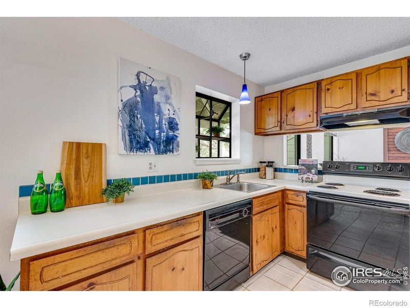 7955 Countryside Dr #114, Niwot, CO 80503