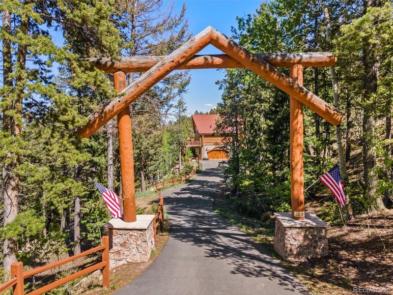 10984 Thomas Dr, Conifer, CO 80433