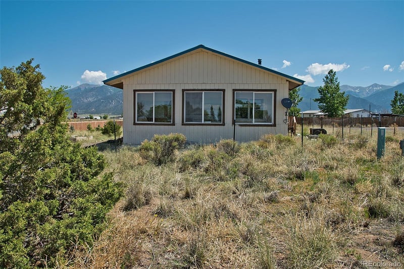 318 Palisade Ct, Crestone, CO 81131