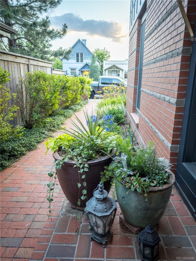 50 N Pennsylvania St, Denver, CO 80203
