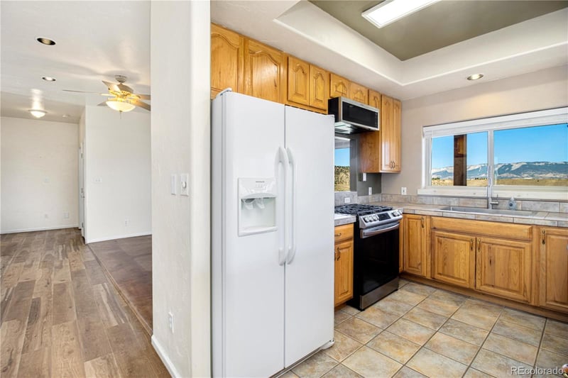 189 Rio Bravo Rd, Silt, CO 81652