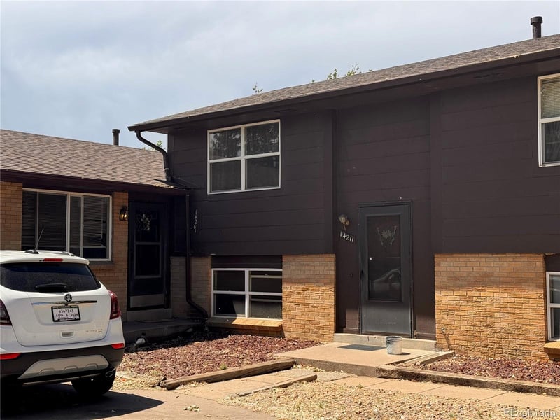 14211 E 22nd Pl, Aurora, CO 80011