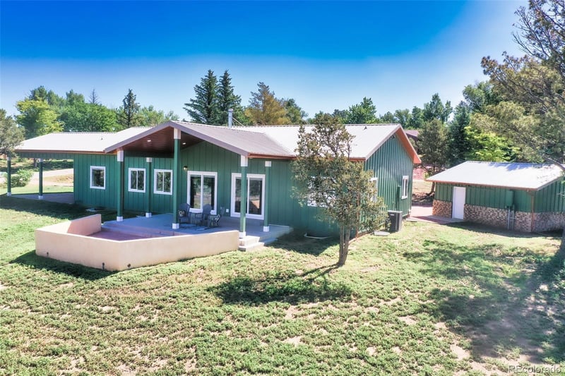 29 Circle C Rd, Fountain, CO 80817