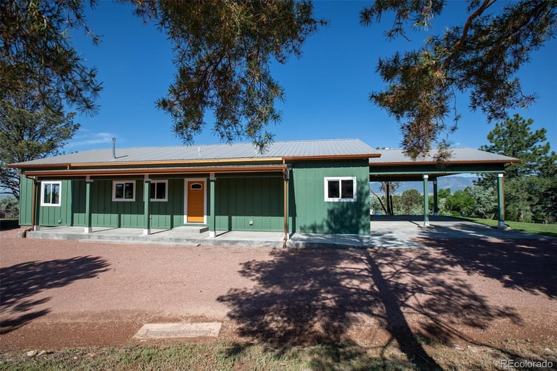 29 Circle C Rd, Fountain, CO 80817