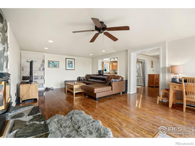 6205 Jackpine Dr, Bellvue, CO 80512