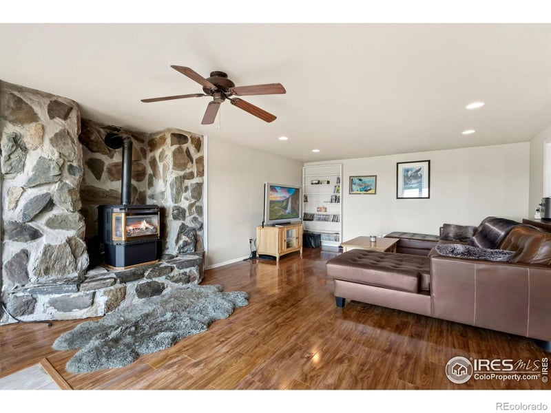 6205 Jackpine Dr, Bellvue, CO 80512
