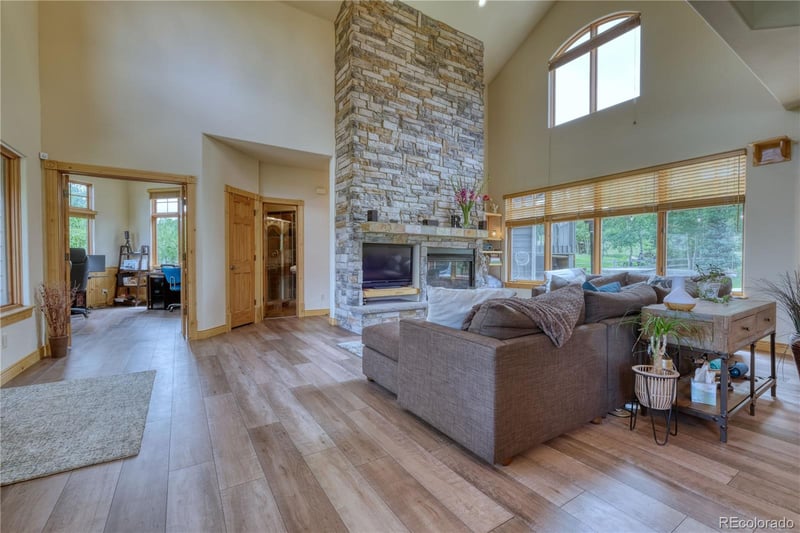 10 Raindance Trl, Dillon, CO 80435