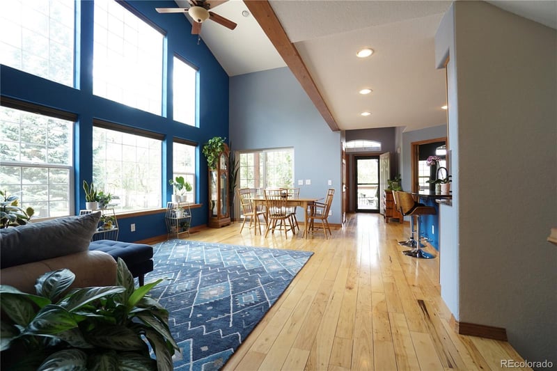 321 Santa Fe Pl, Manitou Springs, CO 80829