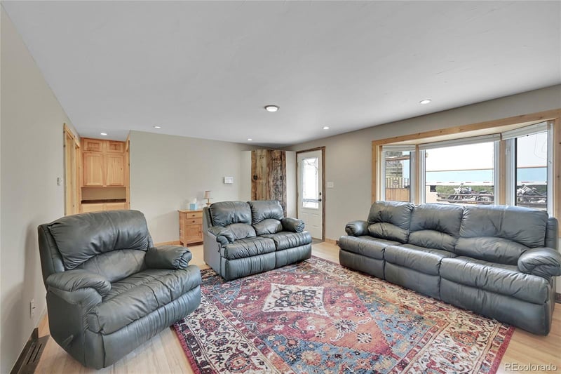 4377 Comanche Rd, Indian Hills, CO 80454