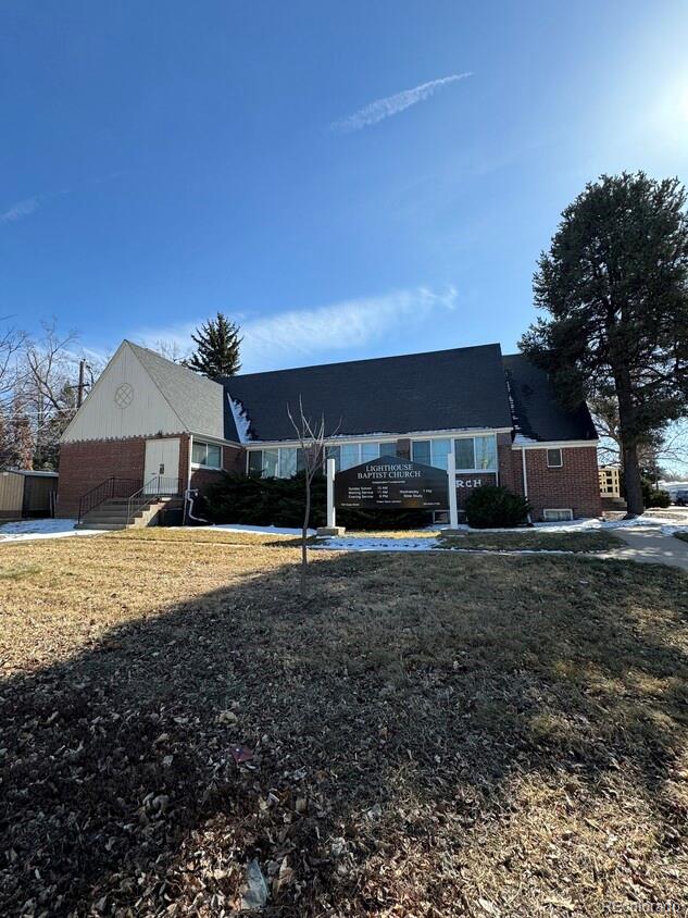 790 Grape St, Denver, CO 80220