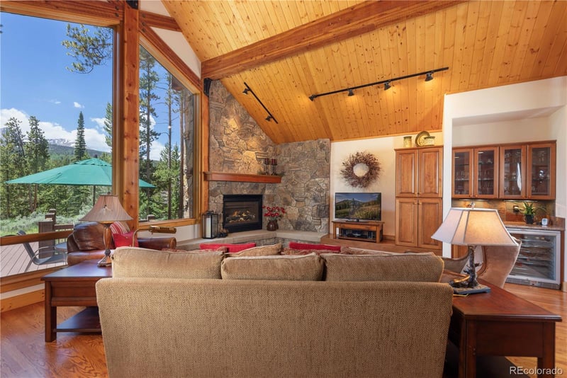 1755 Red Hawk Rd, Silverthorne, CO 80498