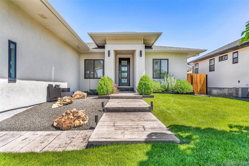 1606 Savannah Dr, Pueblo, CO 81005