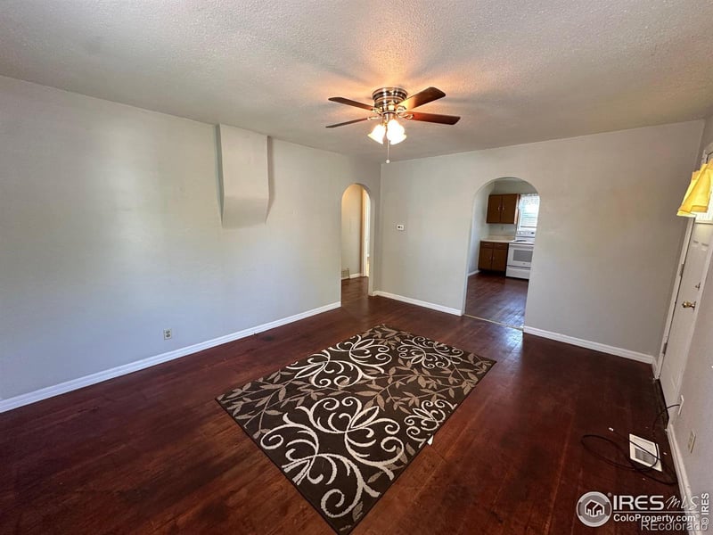 90 Cedar Ave, Akron, CO 80720