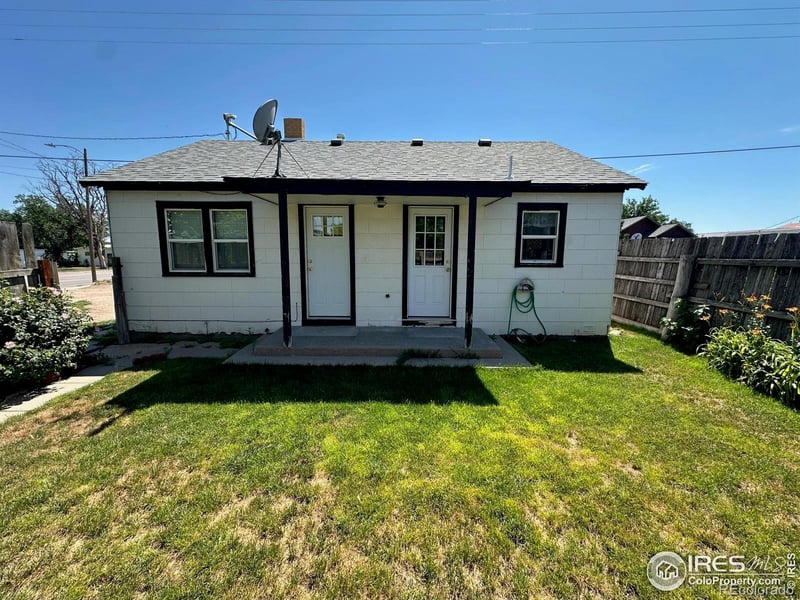 90 Cedar Ave, Akron, CO 80720