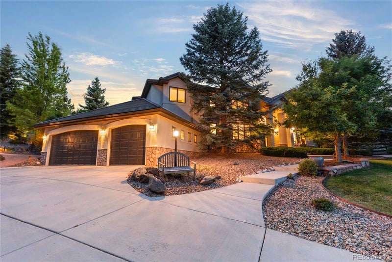 16 Catamount Ln, Littleton, CO 80127