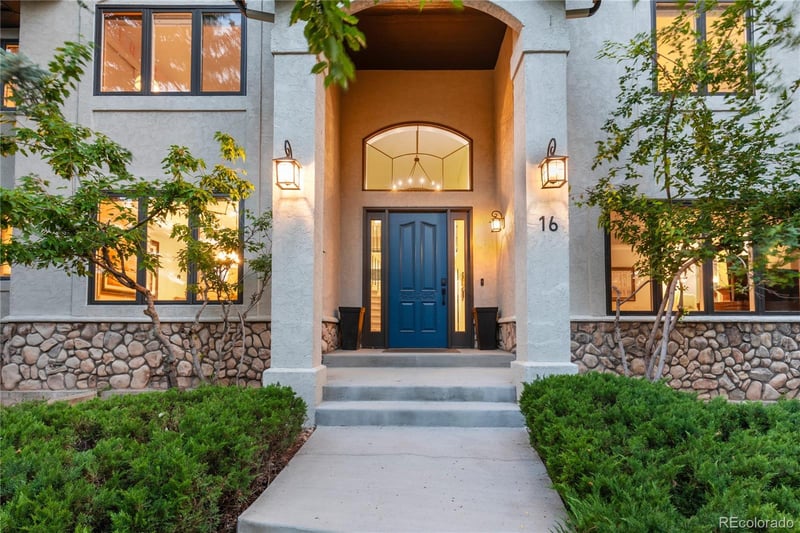 16 Catamount Ln, Littleton, CO 80127