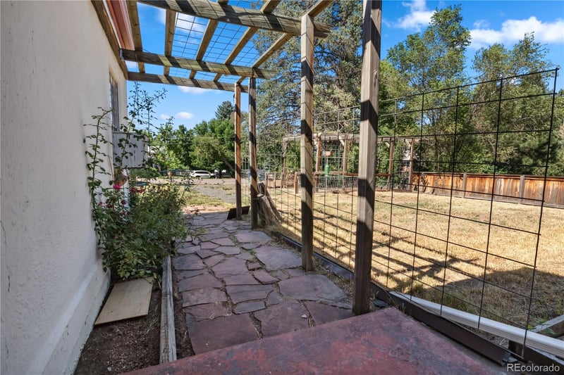 7400 Broadview Dr, Denver, CO 80214