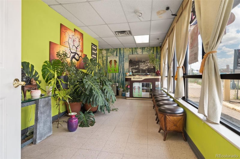 950 S Federal Blvd, Denver, CO 80219