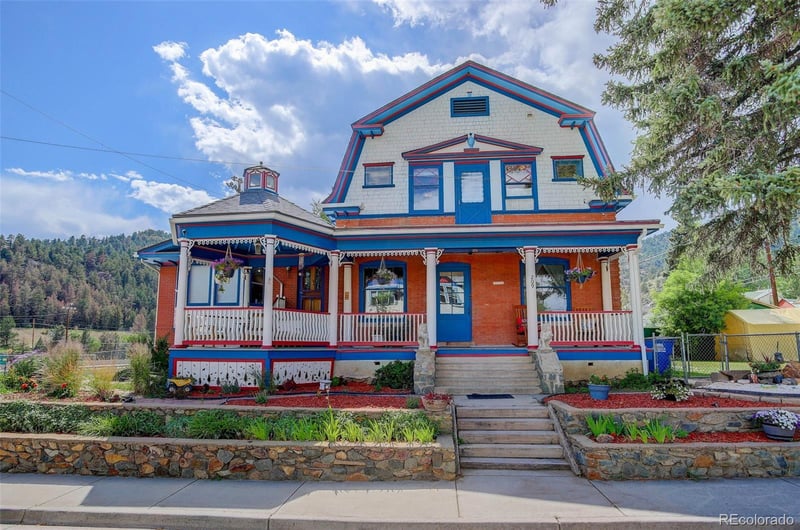 209 10th Ave, Idaho Springs, CO 80452