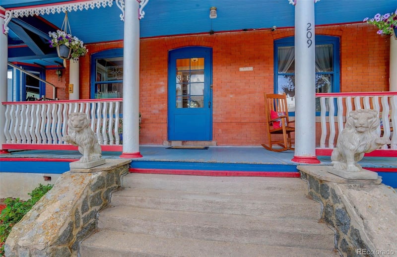 209 10th Ave, Idaho Springs, CO 80452